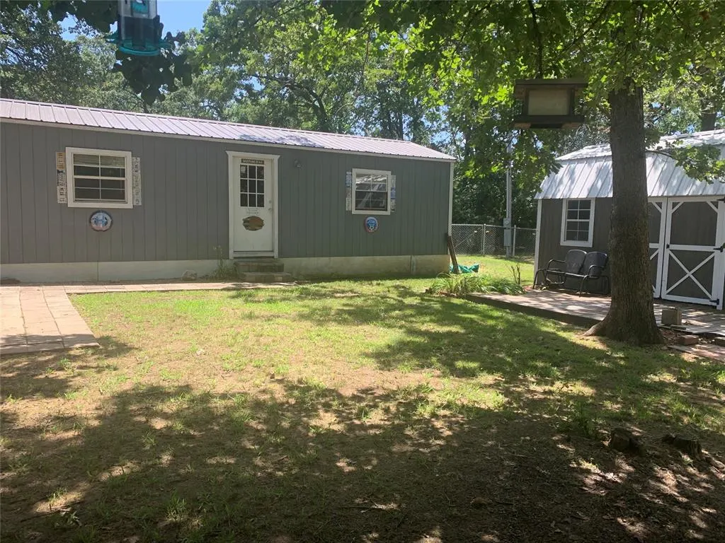 Photo 16 — 128 N Buffalo Street, Canadian, OK 74425