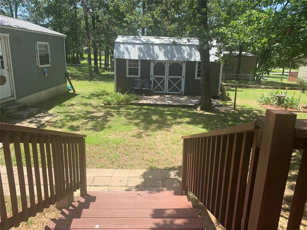 Photo 17 — 128 N Buffalo Street, Canadian, OK 74425