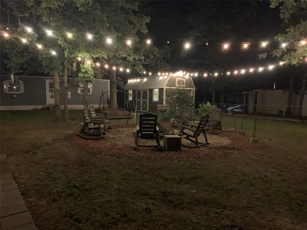 Photo 8 — 128 N Buffalo Street, Canadian, OK 74425