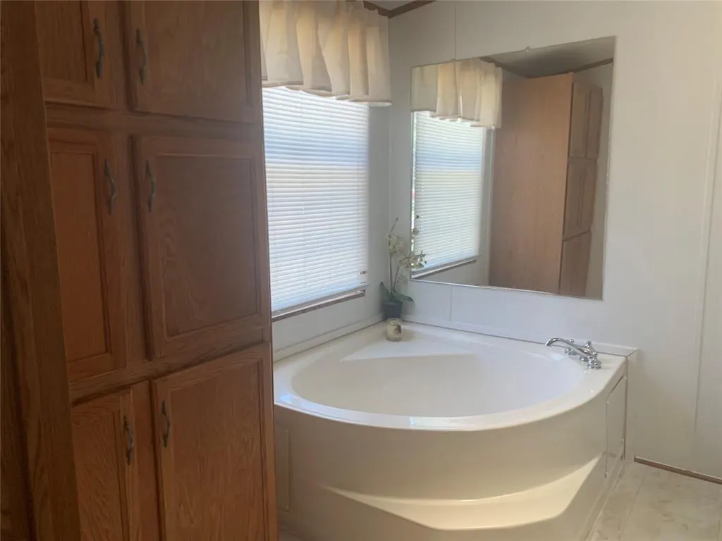 Photo 39 — 128 N Buffalo Street, Canadian, OK 74425