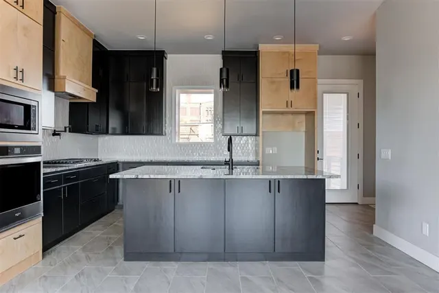 Photo 6 — 1127 NW 7th Street, Oklahoma City, OK 73106