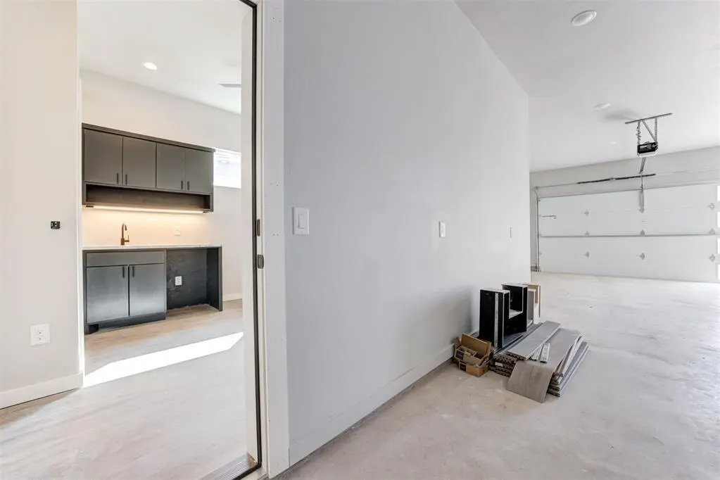 Photo 33 — 1127 NW 7th Street, Oklahoma City, OK 73106