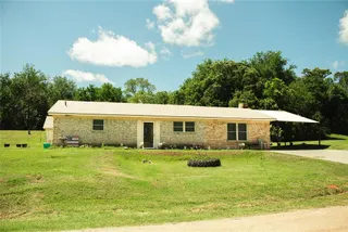 Sold home at 817 Park View Drive