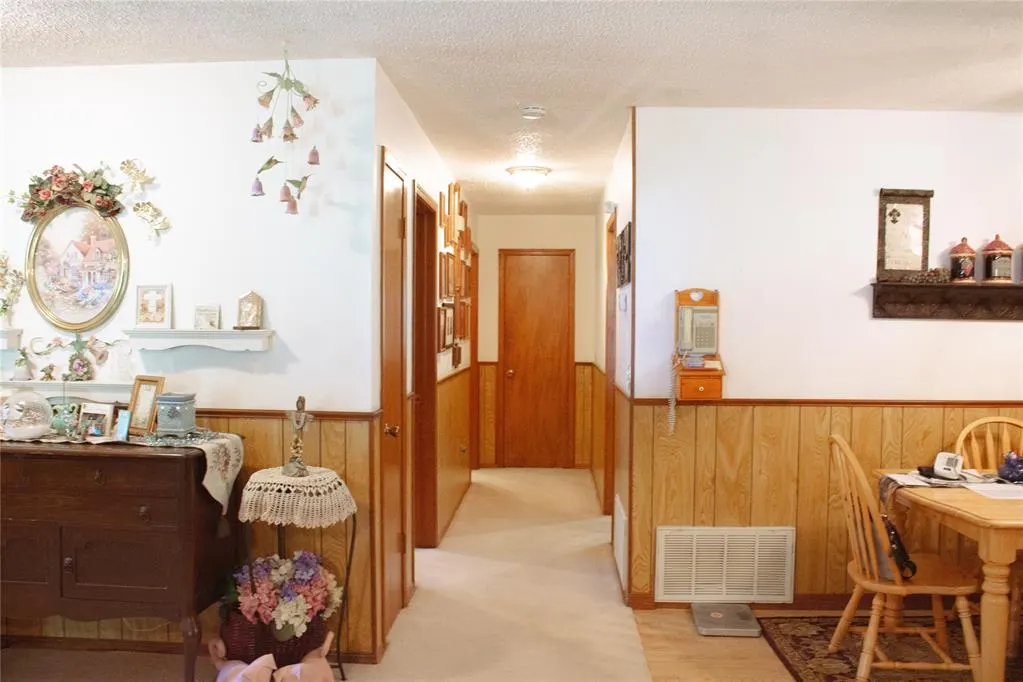 Photo 10 — 817 Park View Drive, Maysville, OK 73057