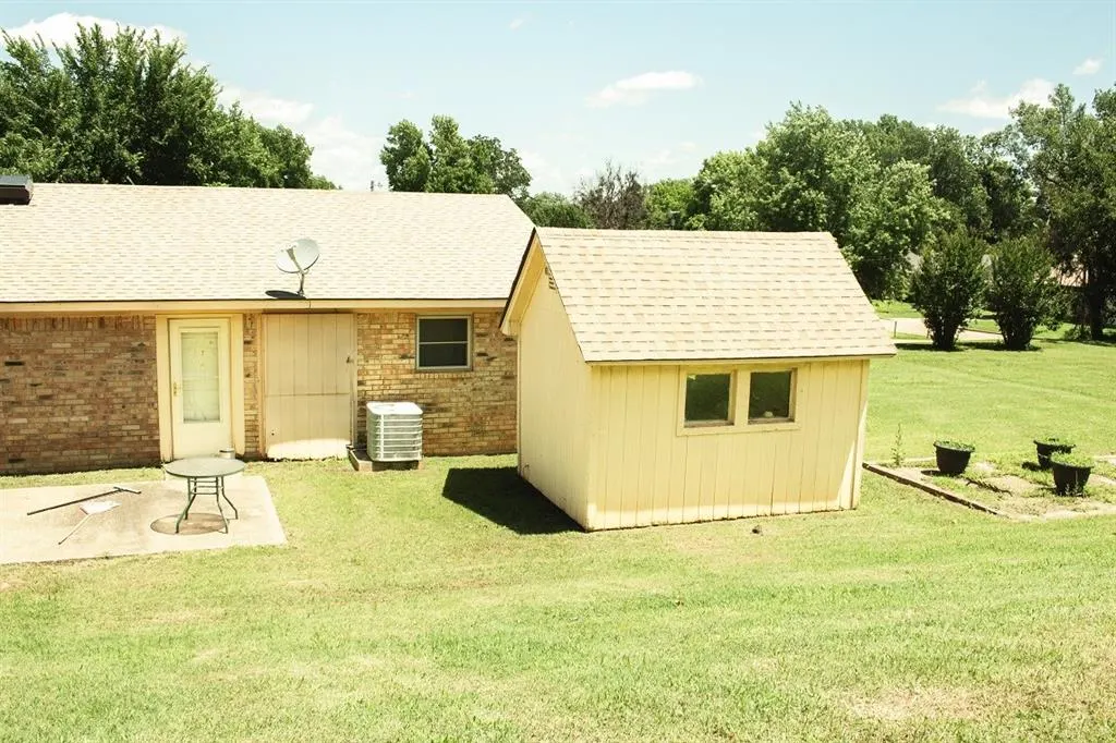 Photo 24 — 817 Park View Drive, Maysville, OK 73057