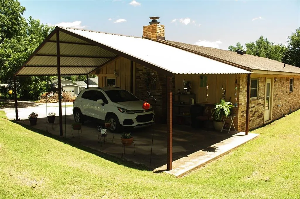 Photo 25 — 817 Park View Drive, Maysville, OK 73057