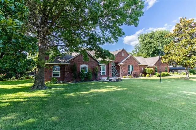 Front exterior — 10517 SE 49th Street, Oklahoma City, OK 73150