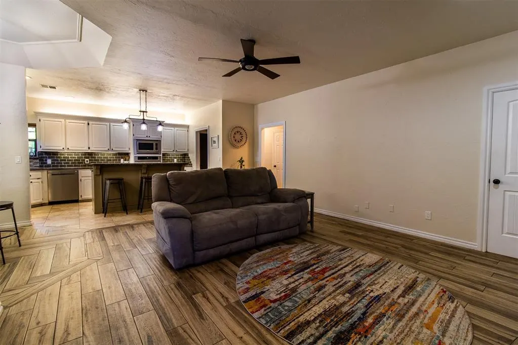 Photo 14 — 10517 SE 49th Street, Oklahoma City, OK 73150