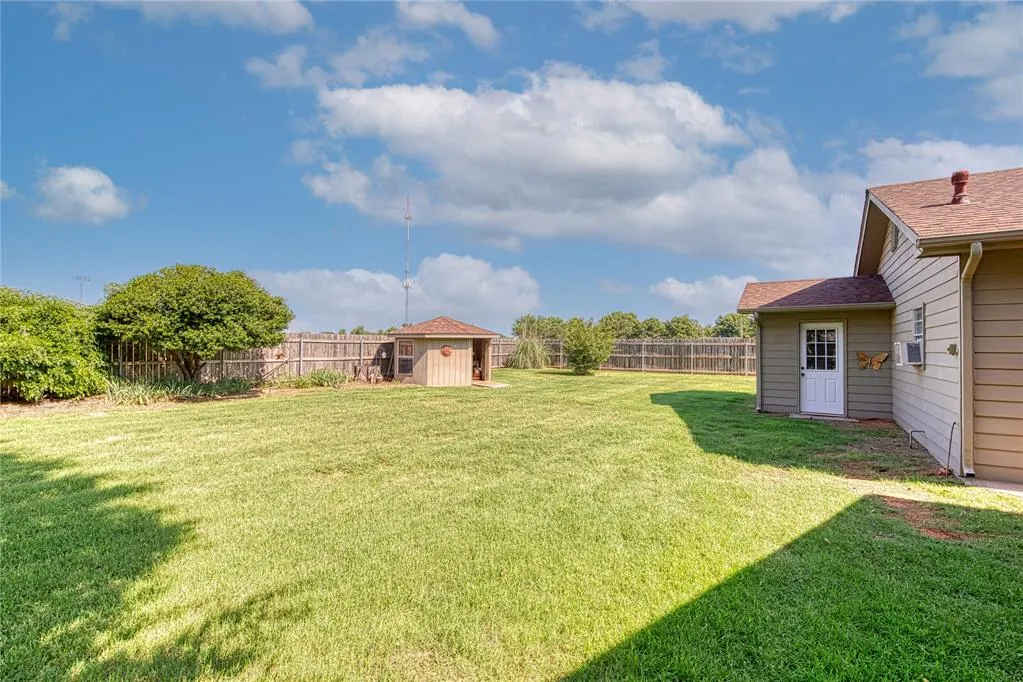 Photo 26 — 517 Garrett Street, Elk City, OK 73644