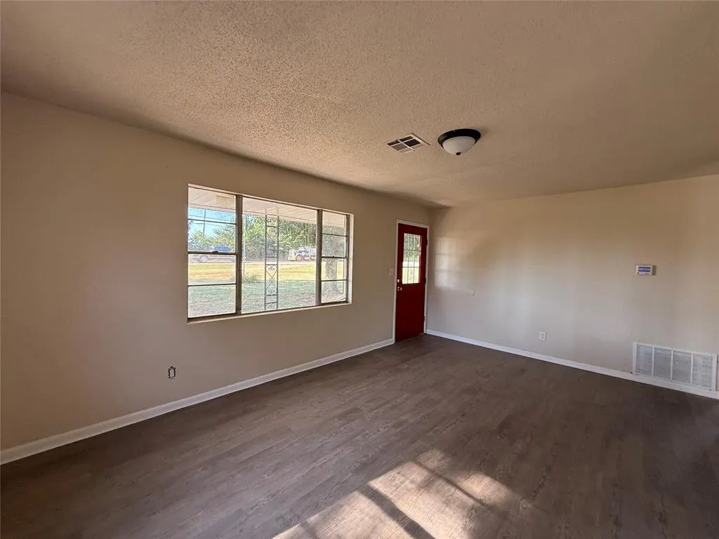 Photo 3 — 340376 E Highway 62, Meeker, OK 74855