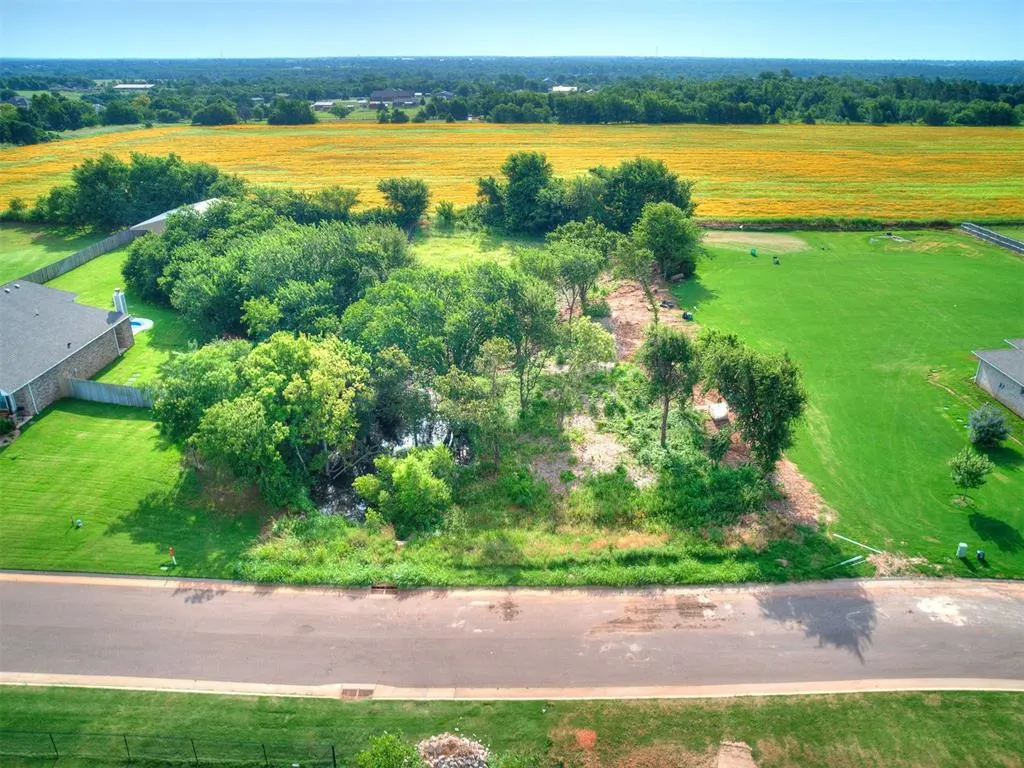 Photo 9 — 13460 Blue Star Street, Edmond, OK 73025