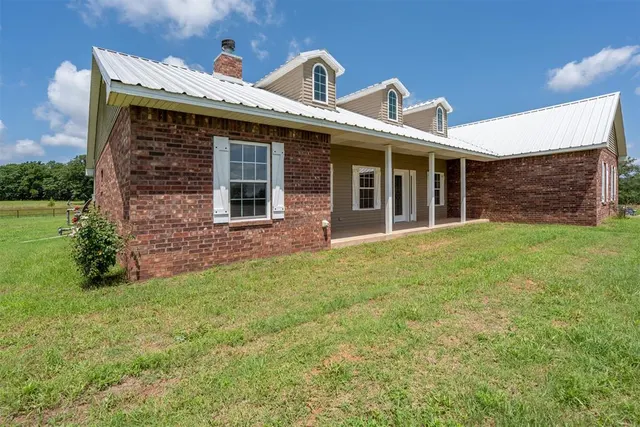 Photo 2 — 362161 E 990 Road, Paden, OK 74860