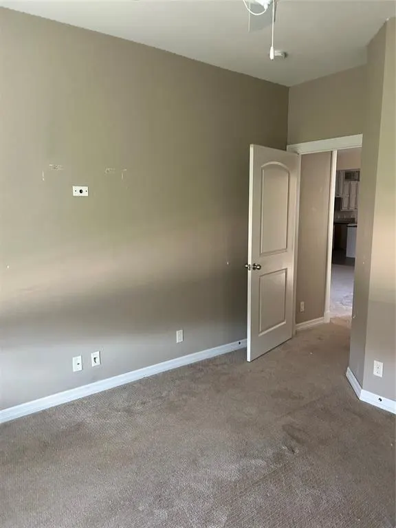 Photo 19 — 702 Bison, Enid, OK 73701