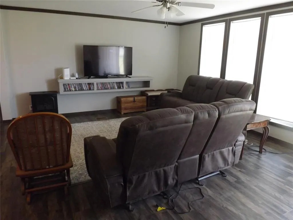 Photo 16 — 413 NW 3 RD. Street, Tipton, OK 73570