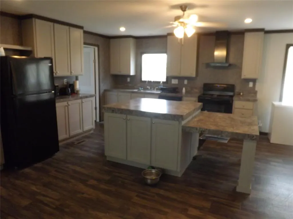 Photo 26 — 413 NW 3 RD. Street, Tipton, OK 73570
