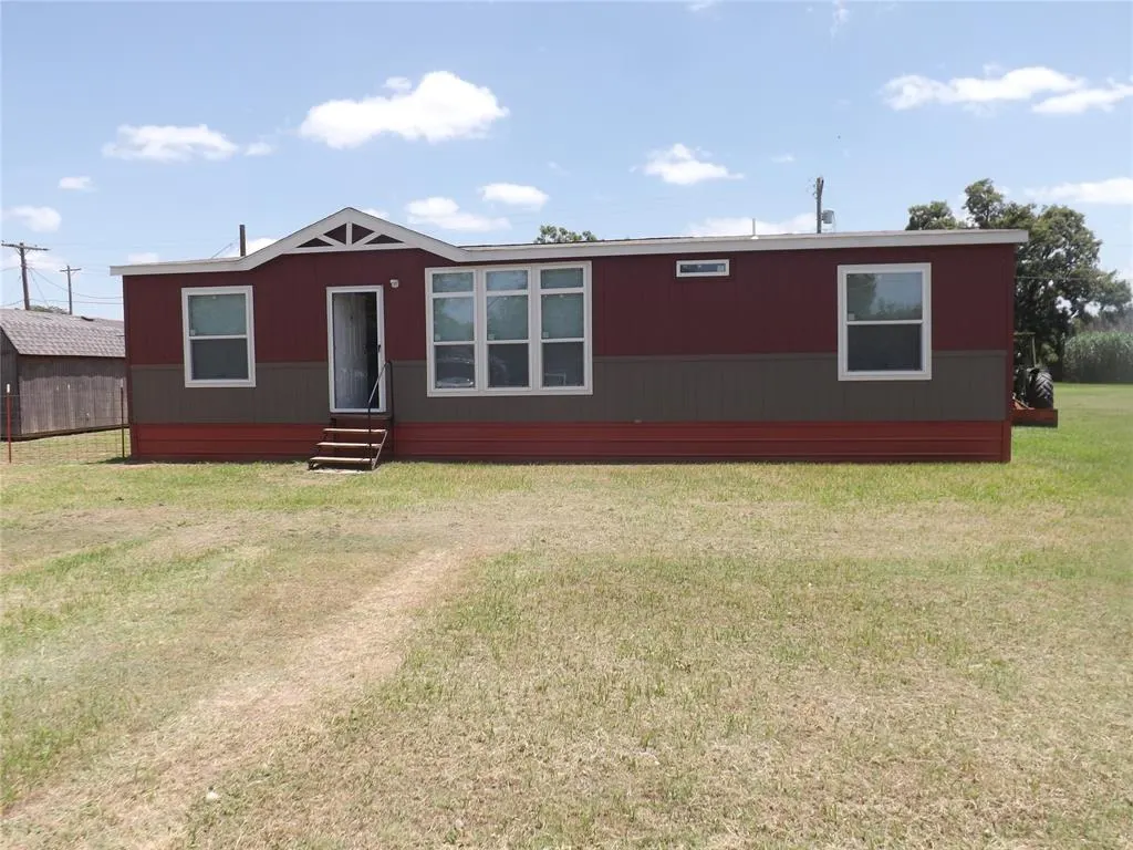 Photo 29 — 413 NW 3 RD. Street, Tipton, OK 73570