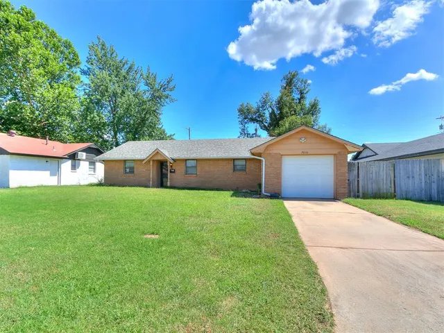 Photo 2 — 7616 NW 29th Street, Bethany, OK 73008