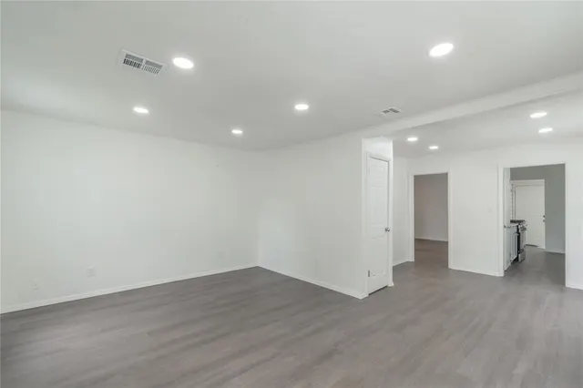 Photo 6 — 2220 SW 28th Street, Oklahoma City, OK 73108