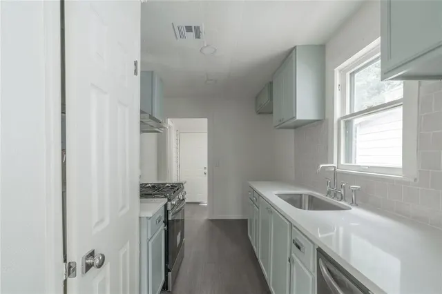 Photo 7 — 2220 SW 28th Street, Oklahoma City, OK 73108