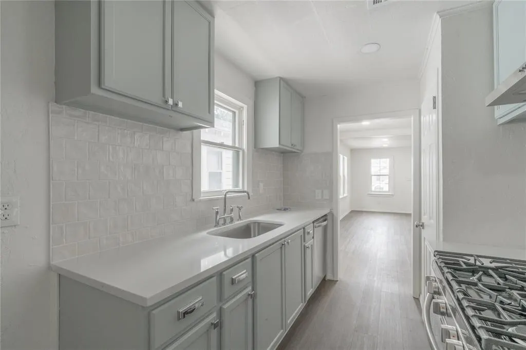 Photo 9 — 2220 SW 28th Street, Oklahoma City, OK 73108