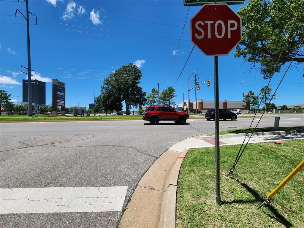 Photo 6 — 1245 NW 53rd Street, Oklahoma City, OK 73118