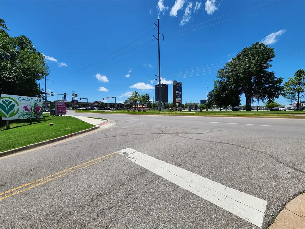 Photo 7 — 1245 NW 53rd Street, Oklahoma City, OK 73118