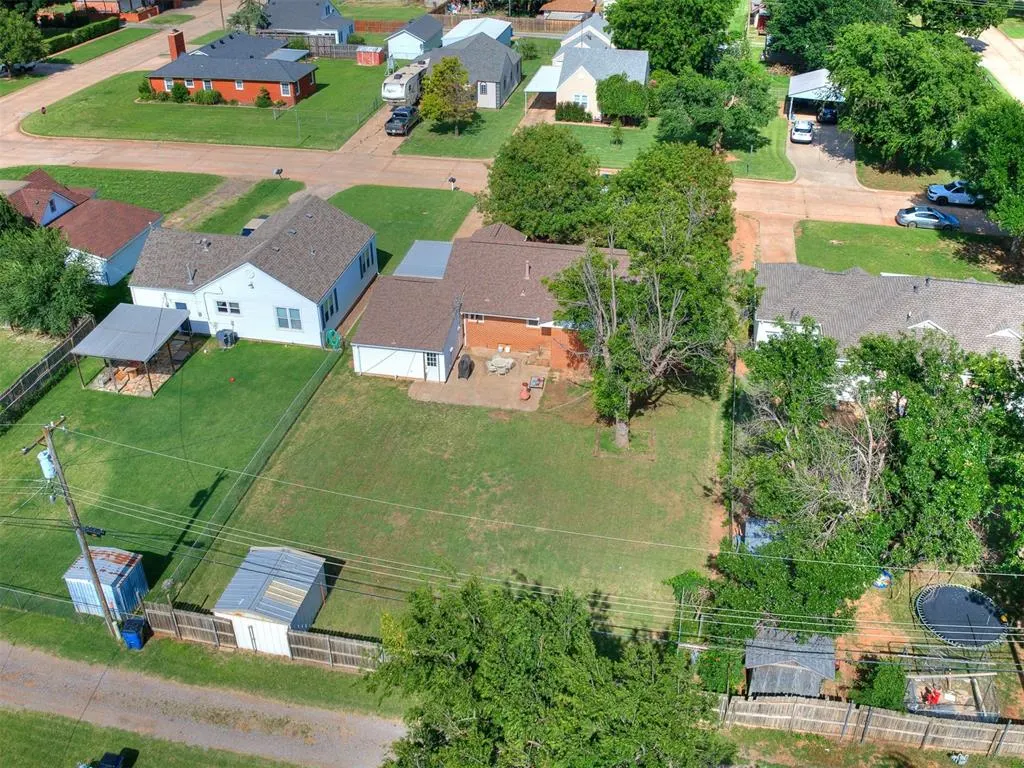Photo 16 — 716 S 9th Street, Kingfisher, OK 73750