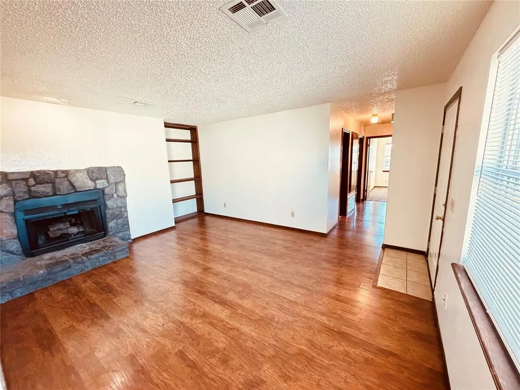 Photo 9 — 320 Falcon Court 3, Norman, OK 73069