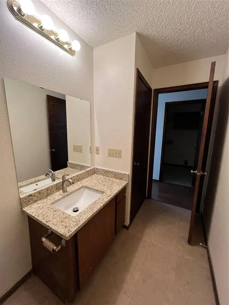 Photo 18 — 320 Falcon Court 3, Norman, OK 73069