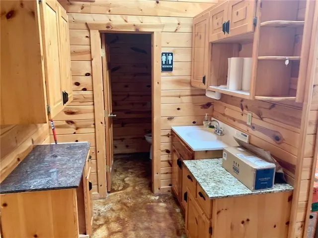 Photo 8 — 50 Spearfish Road, Broken Bow, OK 74728