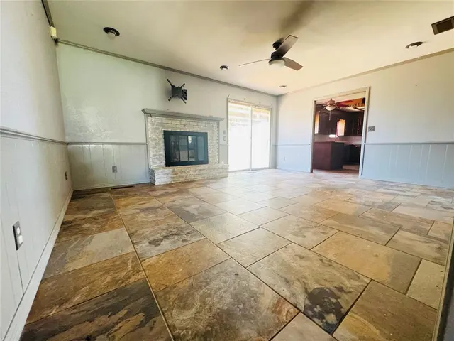 Photo 5 — 302 NE 60th Street, Oklahoma City, OK 73105