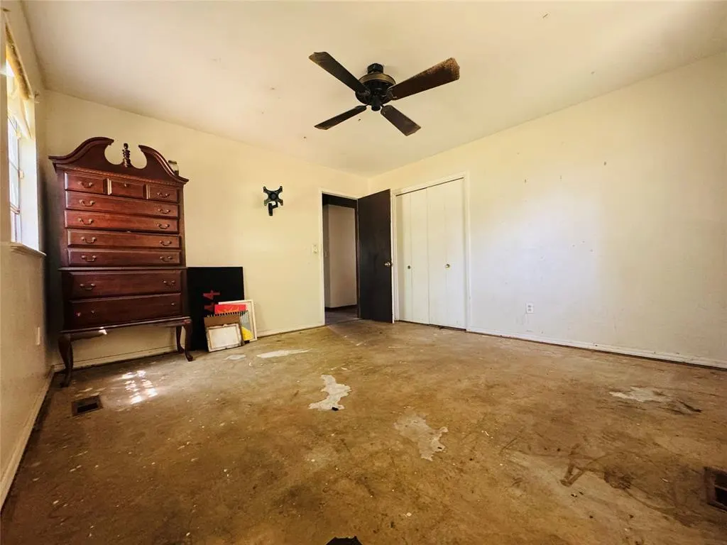 Photo 15 — 302 NE 60th Street, Oklahoma City, OK 73105