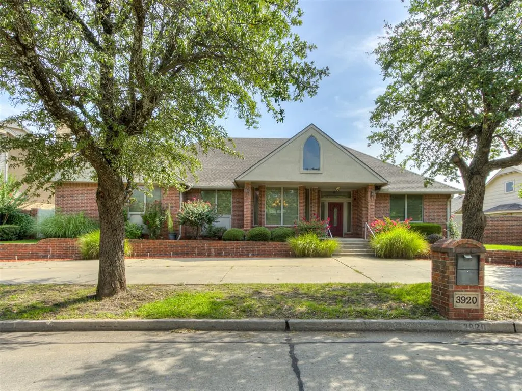 Photo 2 — 3920 Patty Lane, Bethany, OK 73008