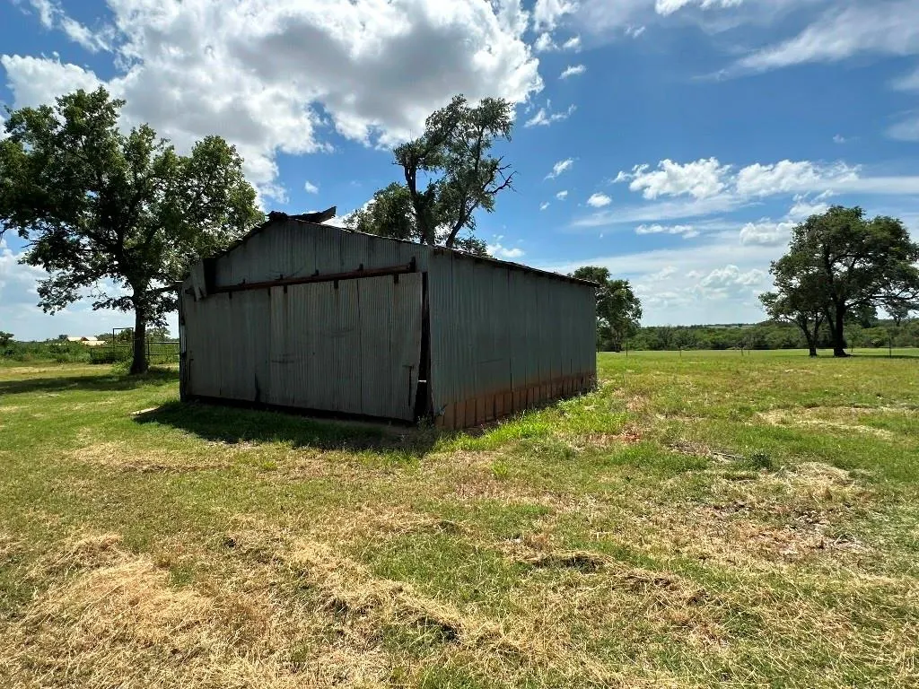 Photo 28 — 900 W Lakeview Road, Elk City, OK 73644