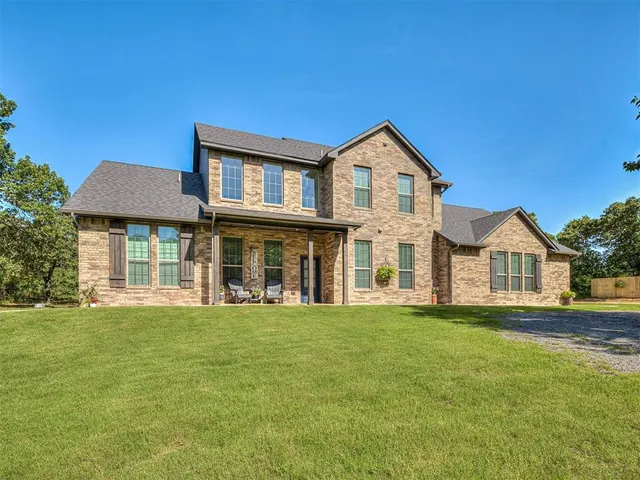 Photo 2 — 3500 SE 132nd Avenue, Norman, OK 73026