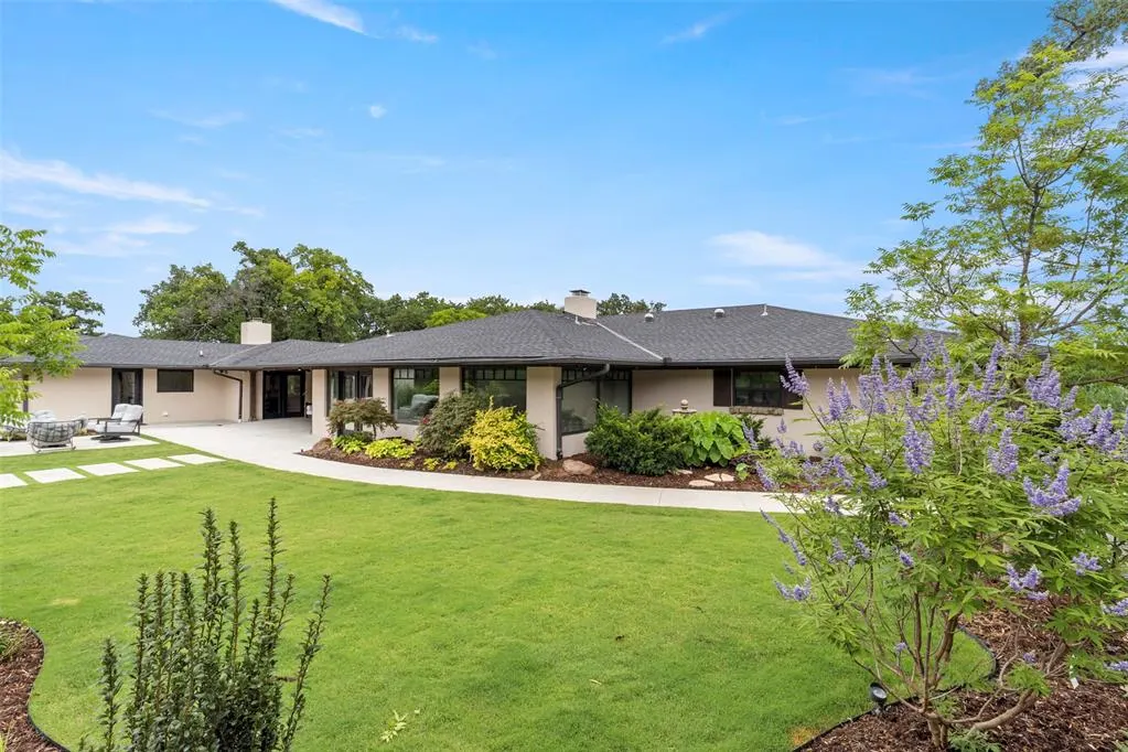 Photo 37 — 2800 E 15th Street, Edmond, OK 73013