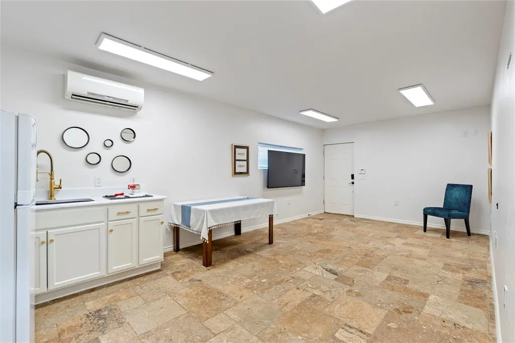 Photo 50 — 2800 E 15th Street, Edmond, OK 73013