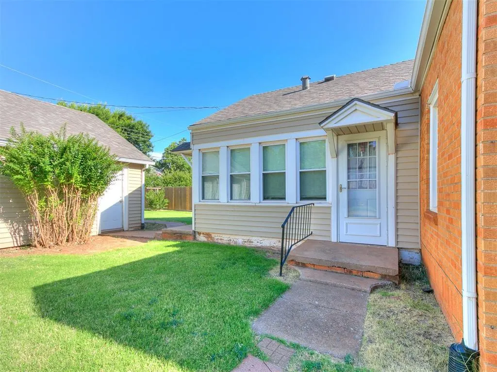 Photo 6 — 1012 S 8th Street, Kingfisher, OK 73750