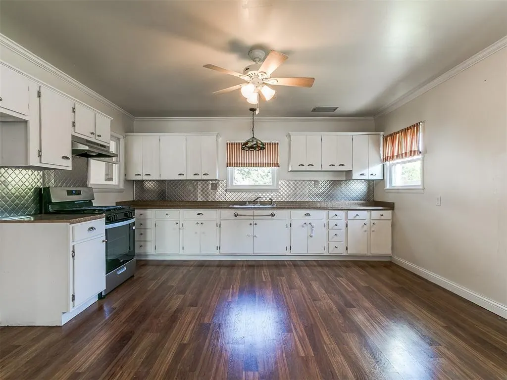 Photo 26 — 1012 S 8th Street, Kingfisher, OK 73750