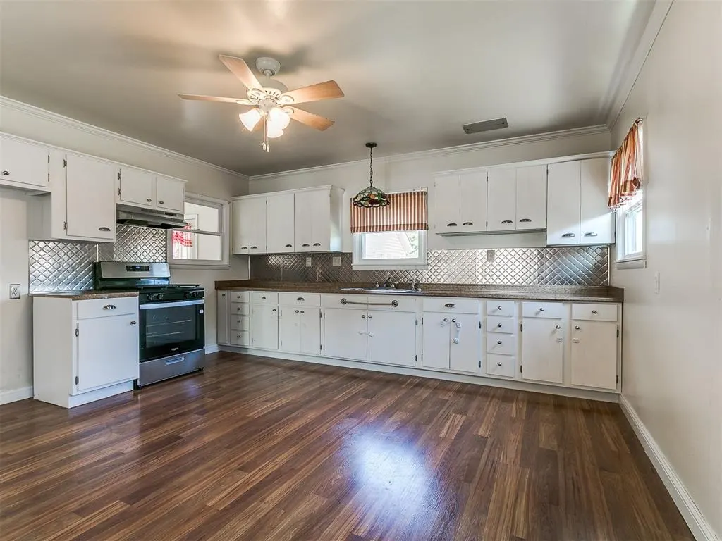 Photo 28 — 1012 S 8th Street, Kingfisher, OK 73750