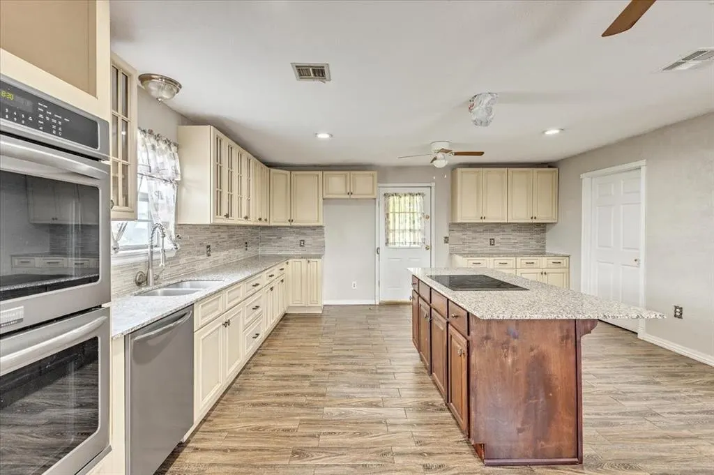 Photo 10 — 12724 Abundance Street, Jones, OK 73049