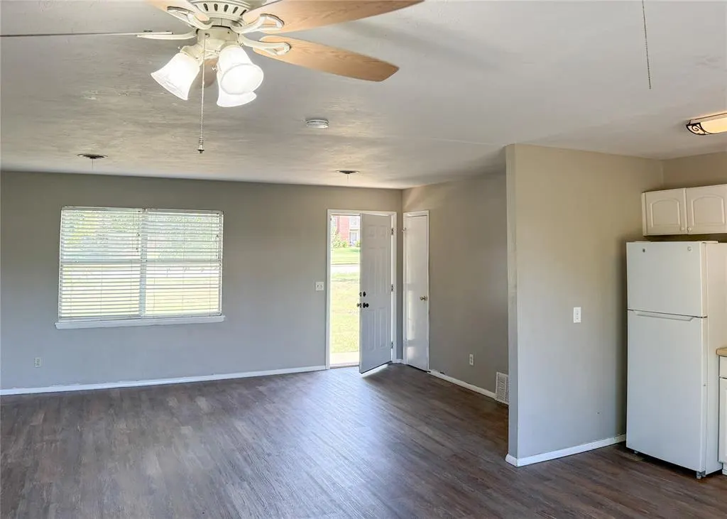 Photo 5 — 817 S Kelly Street, Edmond, OK 73003
