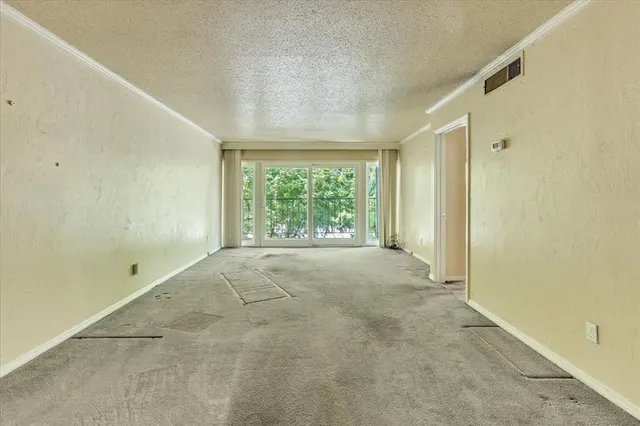Photo 5 — 6100 N Brookline Avenue 2, Oklahoma City, OK 73112