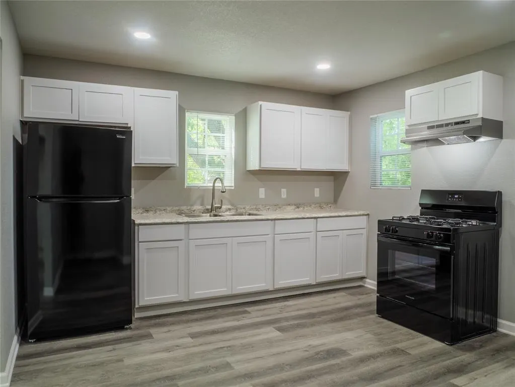 Photo 2 — 124 NE Bell Drive, Lawton, OK 73507