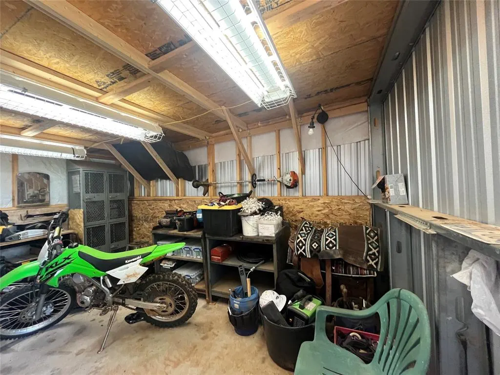 Photo 32 — 25248 Drummond Curve, Tecumseh, OK 74873