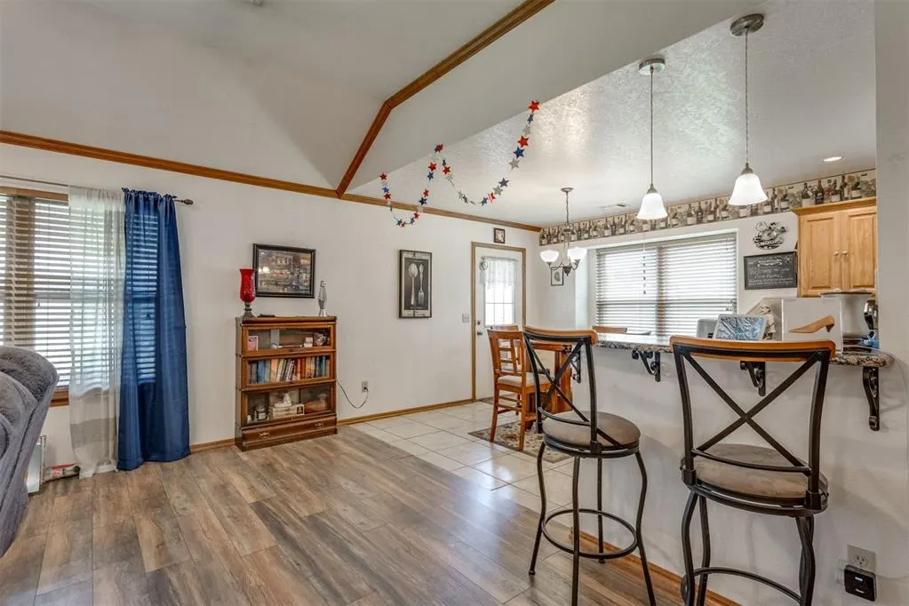 Photo 15 — 408 E Magnolia Terrace, Mustang, OK 73064