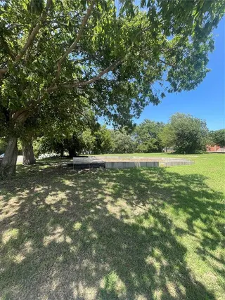 Sold home at 602 N Grand Avenue
