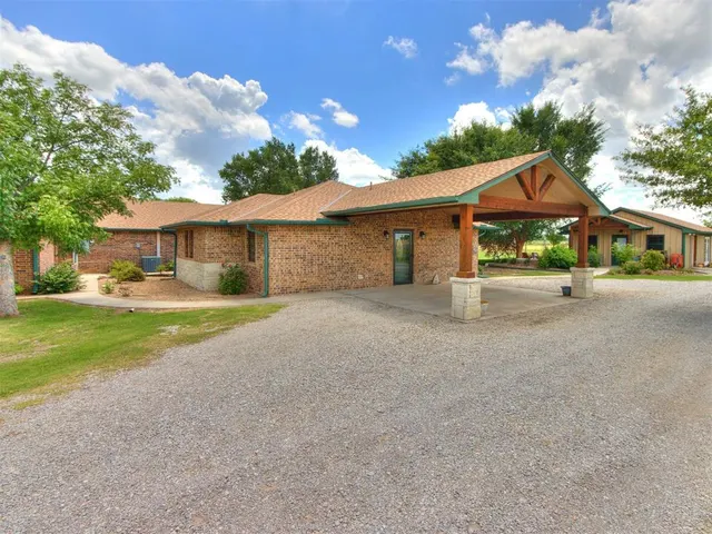 Photo 6 — 1616 E Cottonwood Road, Goldsby, OK 73093