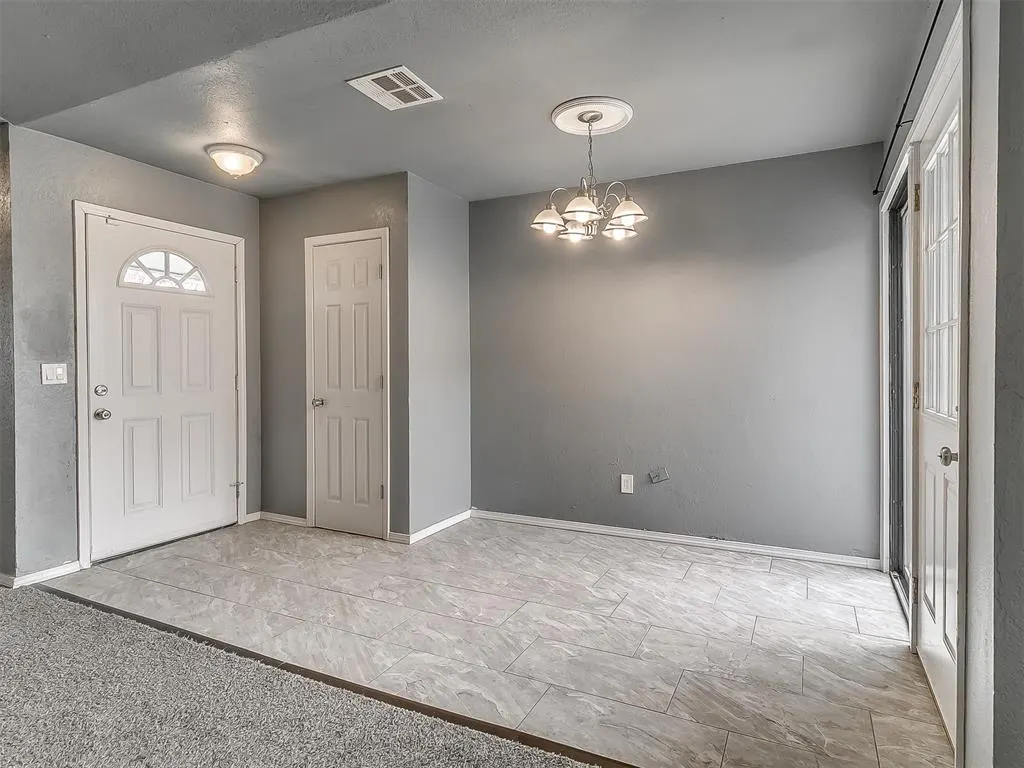 Photo 10 — 341 NW 119th Street, Oklahoma City, OK 73114