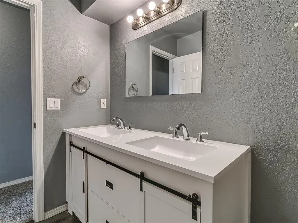Photo 37 — 341 NW 119th Street, Oklahoma City, OK 73114